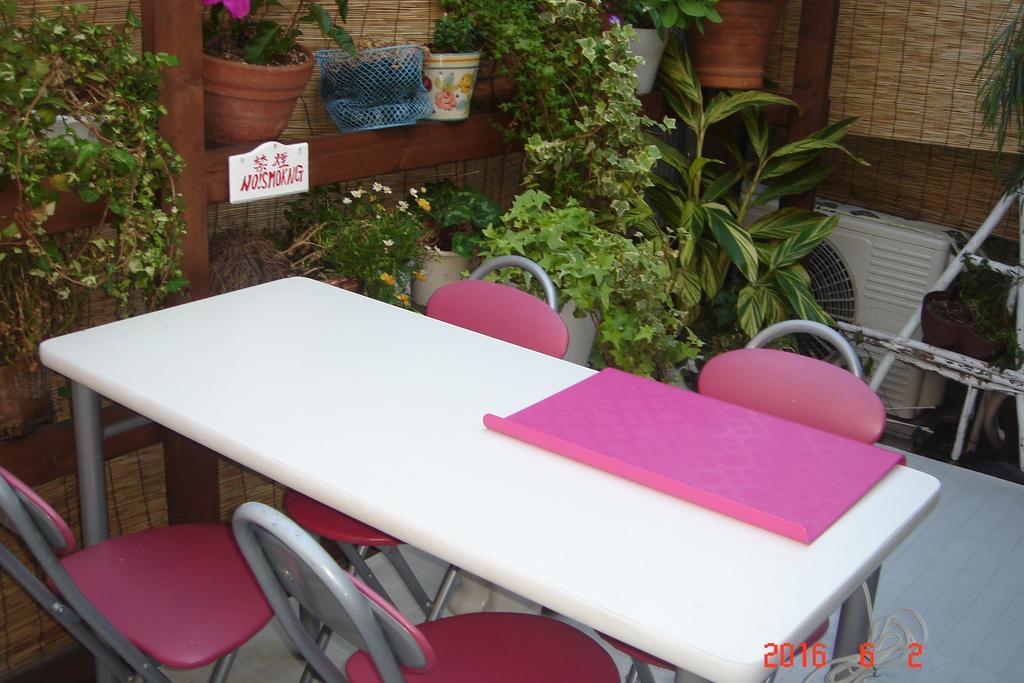Guesthouse Siam Osaka Exterior photo